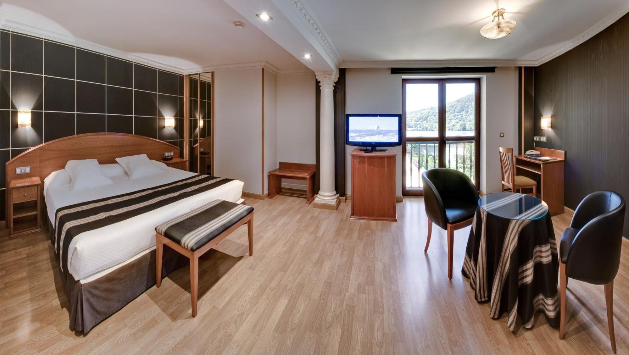 Hotel Spa Villa Pasiega オスナヨ エクステリア 写真