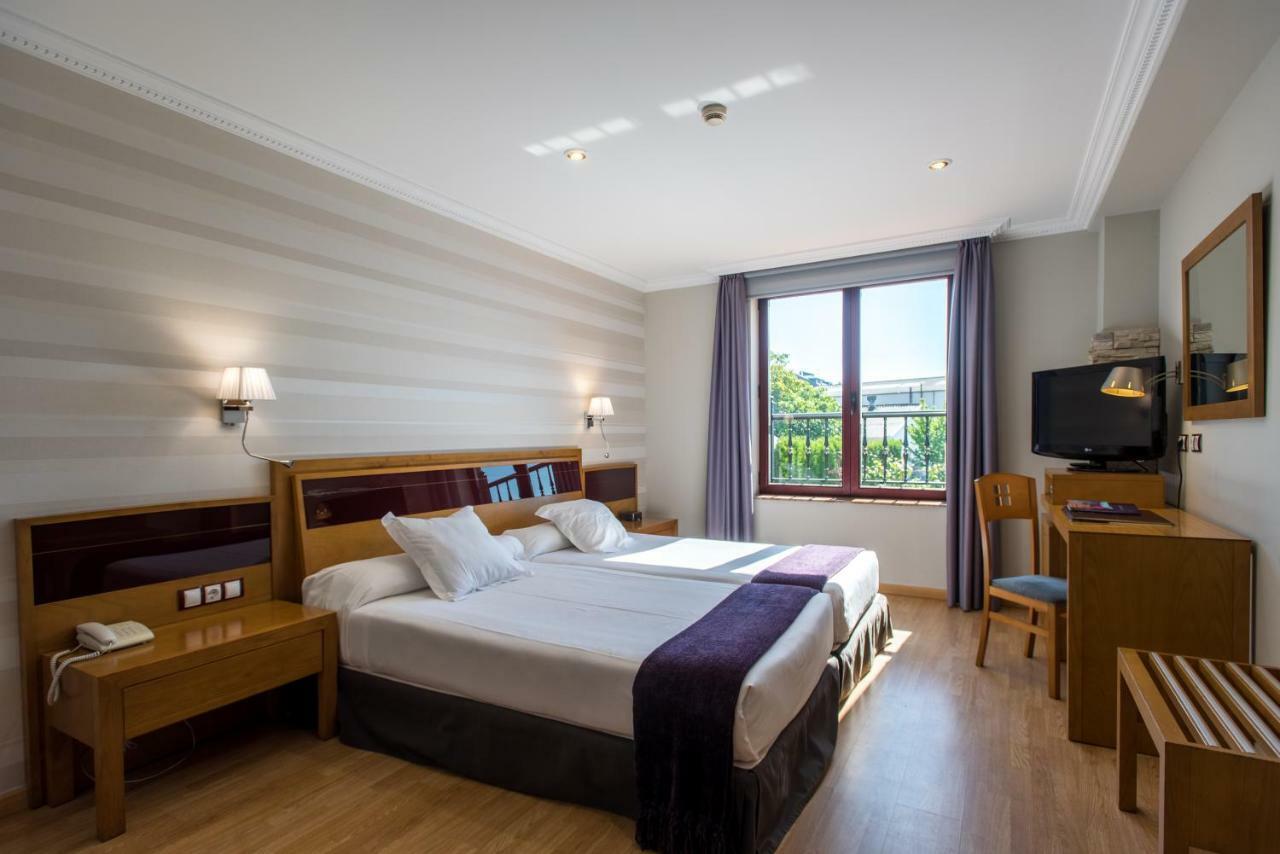 Hotel Spa Villa Pasiega オスナヨ エクステリア 写真