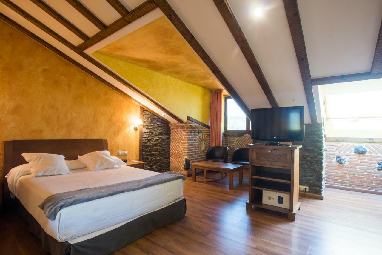 Hotel Spa Villa Pasiega オスナヨ エクステリア 写真